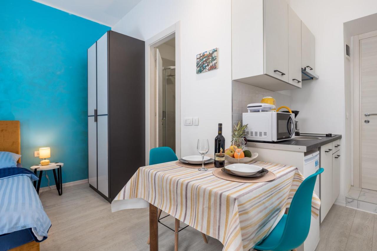 Studio Apartments Fran'S リエカ エクステリア 写真