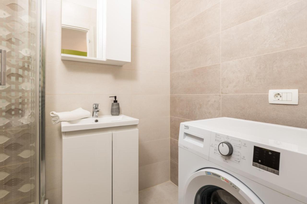 Studio Apartments Fran'S リエカ エクステリア 写真